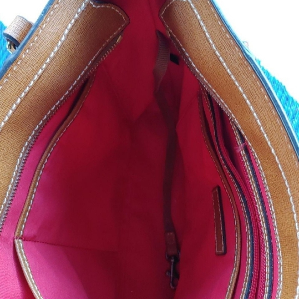 Dooney & bourke - Picture 2 of 3
